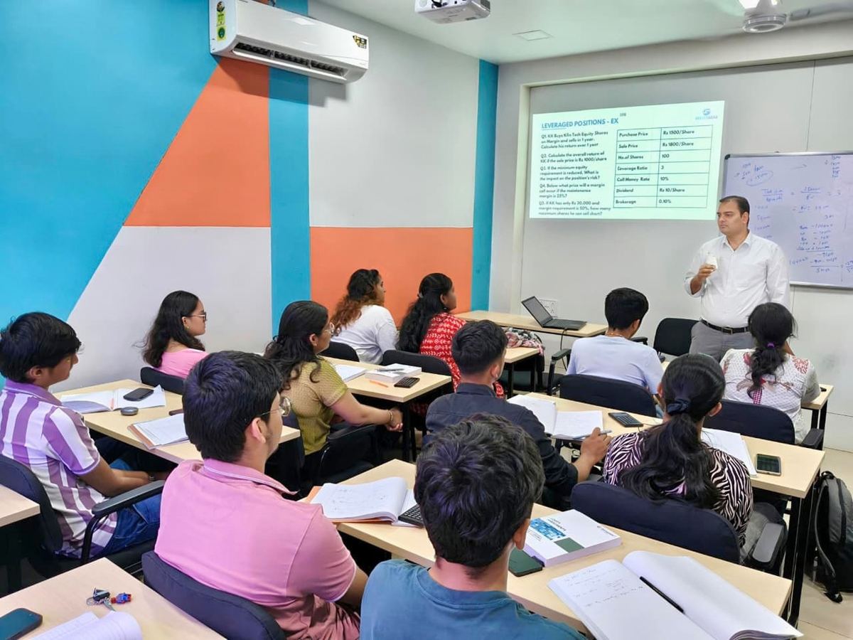 Kamal Kishore G taking an Equity class at Skilledgrad Purasaiwakkam